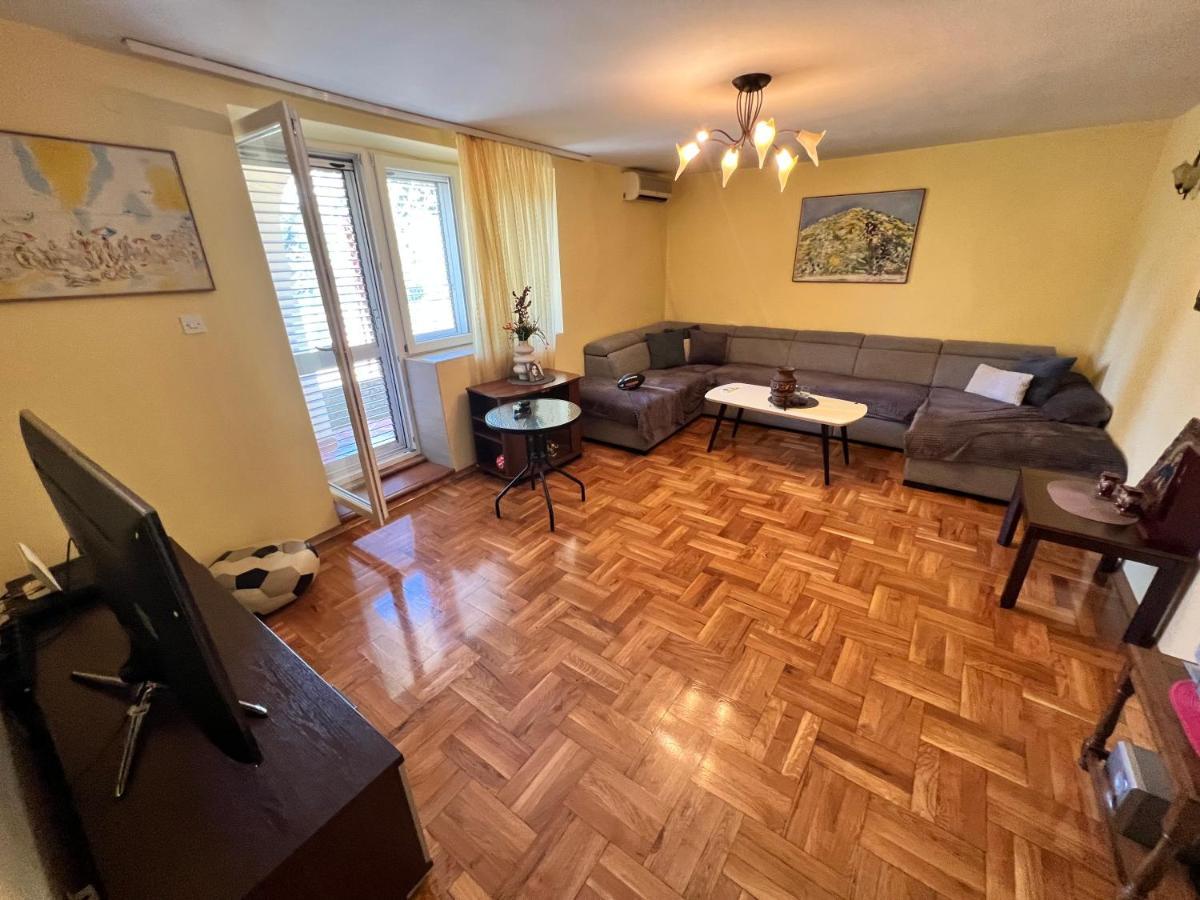 Central Park Apartment Подгориця Екстер'єр фото